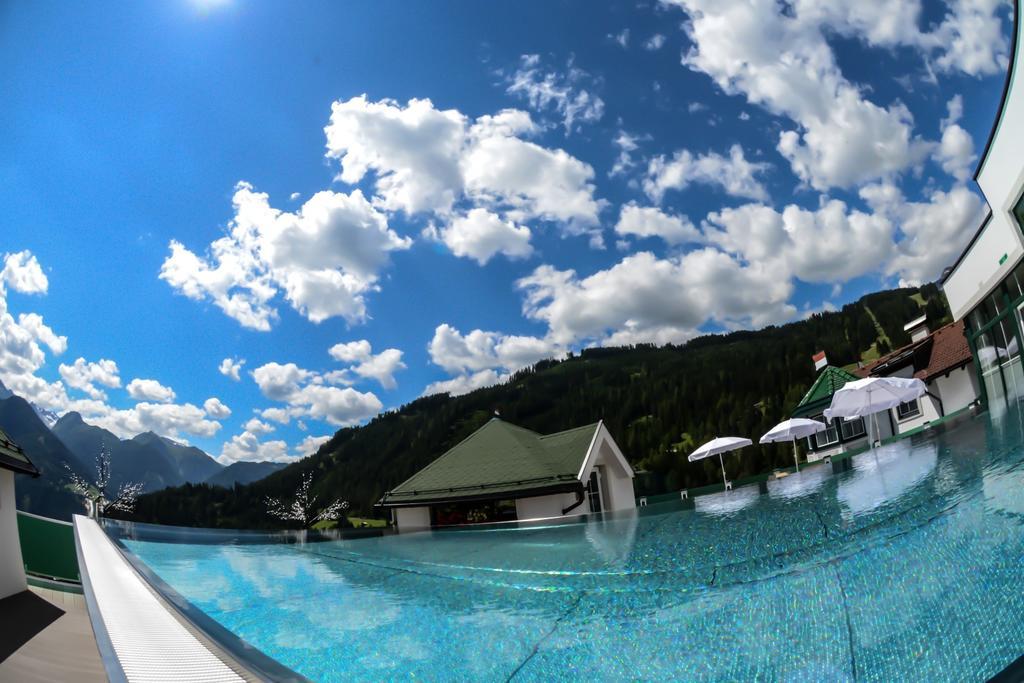 Hotel Jennys Schloessl Зерфаус Екстер'єр фото