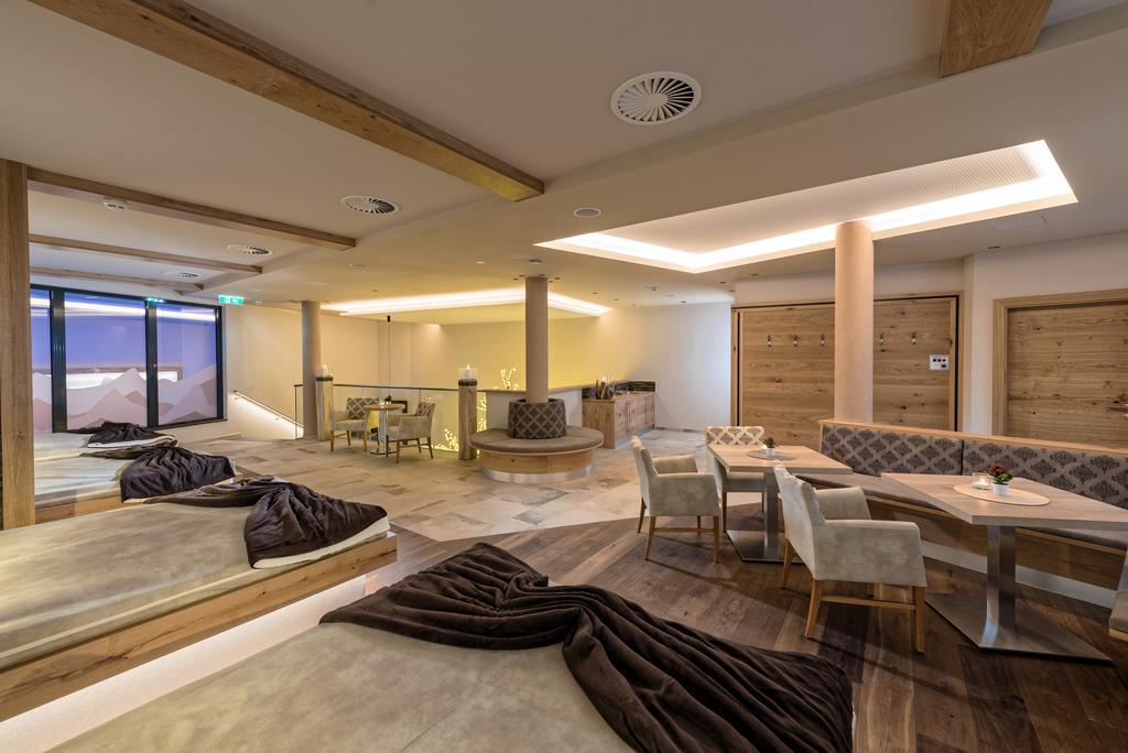 Hotel Jennys Schloessl Зерфаус Екстер'єр фото