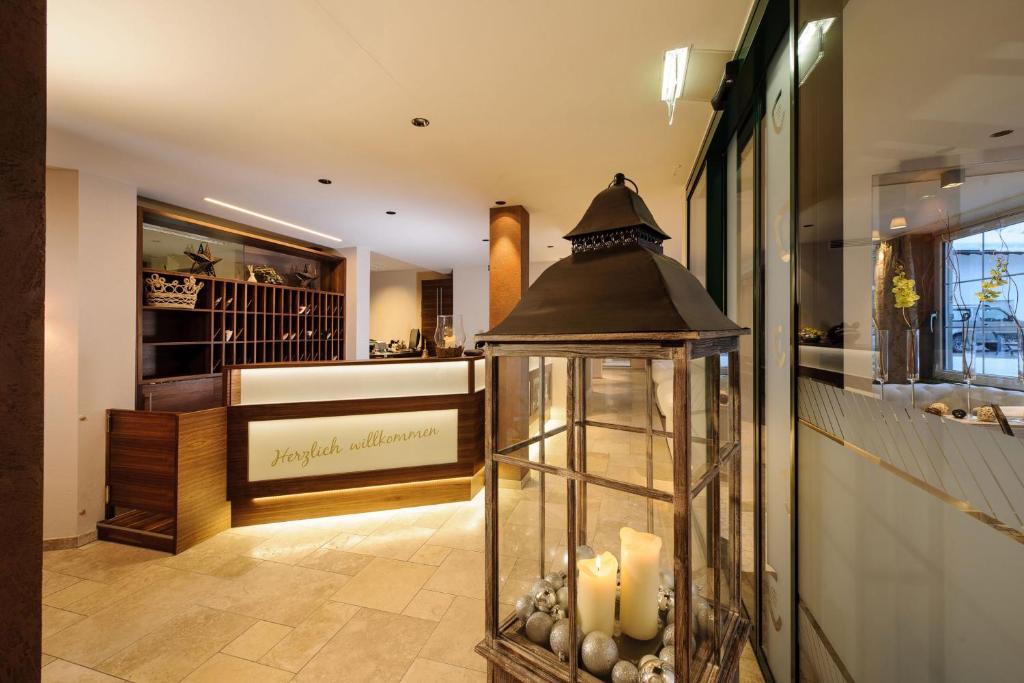Hotel Jennys Schloessl Зерфаус Екстер'єр фото